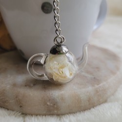 Boule à thé pendentif théière verre et fleur d'Immortelle.