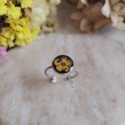 Bague fine en acier inoxydable et fleur séchée de Spirée