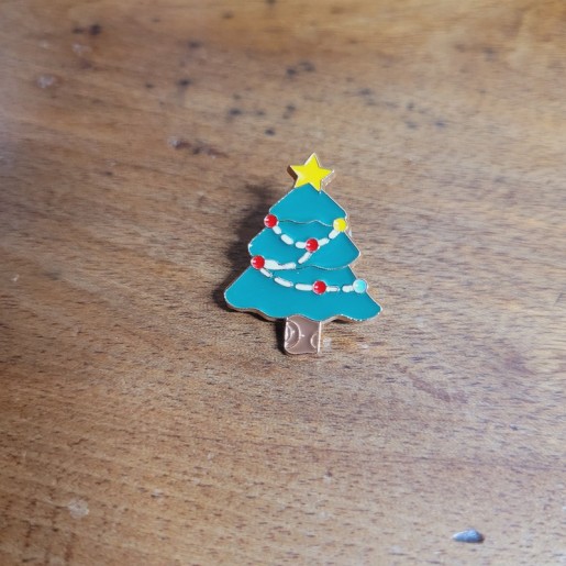 Pin's sapin de Noël en émail