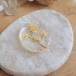 Worry Stones / Anti-Stress ovale en résine et fleurs séchées de Muguet.