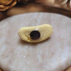 Magnet bonbon banane ultra réaliste en résine.