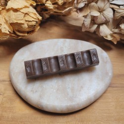 Magnet barre chocolatée ultra réaliste en résine.