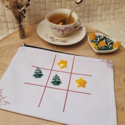 TIC TAC TOE - Jeu de Morpion artisanal avec pions en forme d'étoiles et de sapins