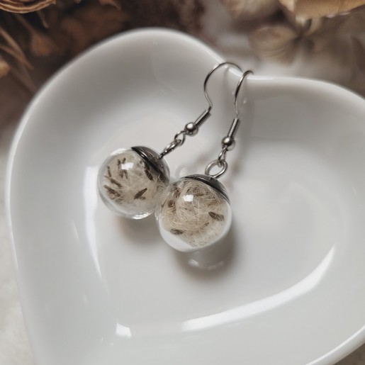 Boucles d'oreilles sphère en verre et fleurs de Pissenlit.