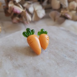 Magnet mini carotte en résine - Collection de Pâques.