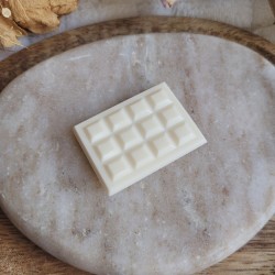 Magnet mini tablette chocolat blanc en résine.