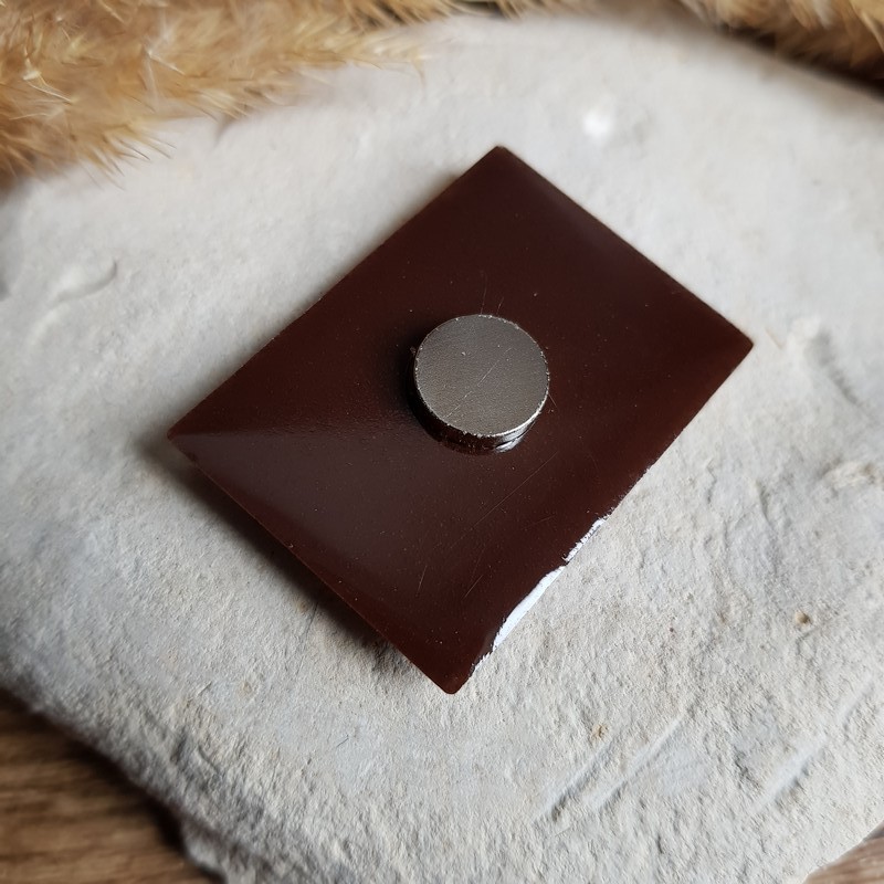 Magnet mini tablette de chocolat en résine. Magnet collection Les  Gourmandises